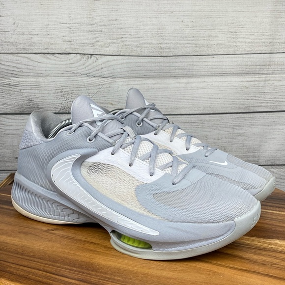 Nike Zoom Freak 4 TB Wolf Grey White Basketball Shoe DO9679-001 Men’s Size 10.5 - Picture 3 of 12